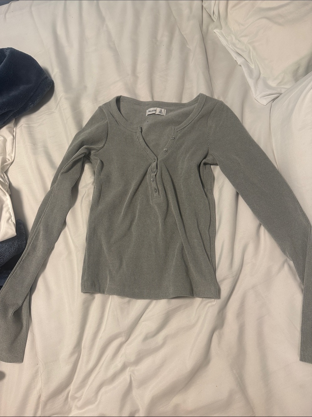 Women’s Long Sleeve Henley Top - Gray